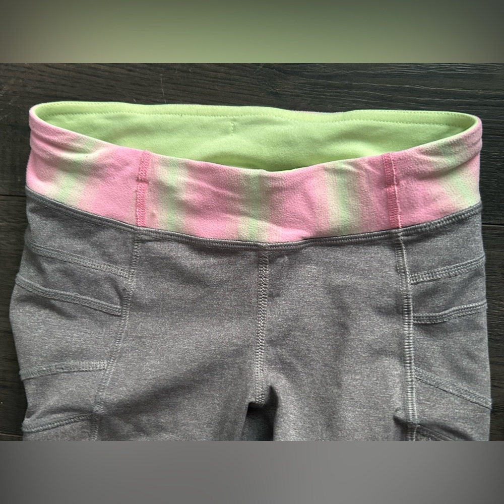 IVIVVA by LULULEMON girls size 8 capris leggings - Picture 5 of 7
